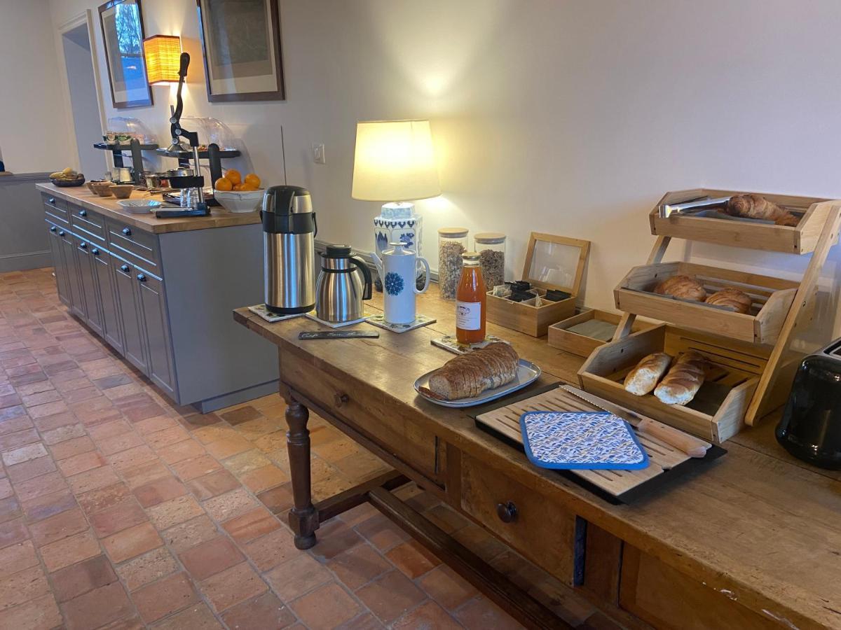 Bed and Breakfast Manoir De Daubeuf Экстерьер фото
